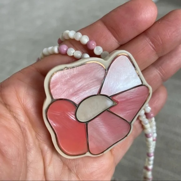 KARLA JORDAN Vintage Beaded Necklace, Mother of Pearl Pendant, Pink Pearl Flower - Picture 6 of 8